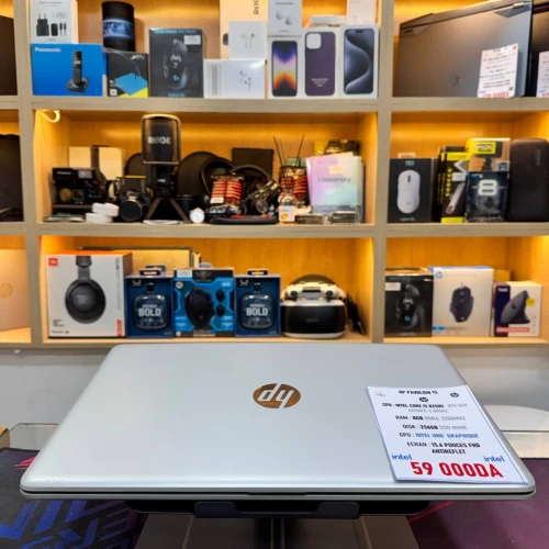 HP PAVILLION 14 INTEL CORE I5 8265U 8GB RAM 1TB SSHD ECRAN 14 POUCES FHD