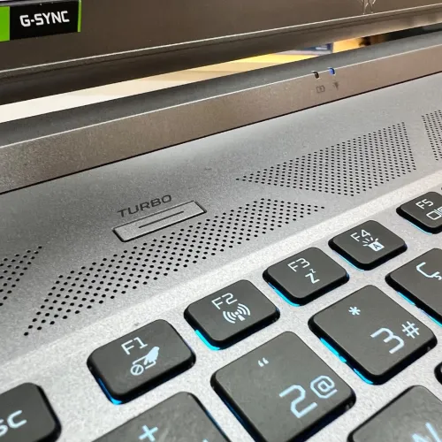 ACER PREDATOR TIRITION 500 SE I7 11800H NVIDIA RTX 3080 32GB RAM 2TB SSD ECRAN WQHD 165HZ