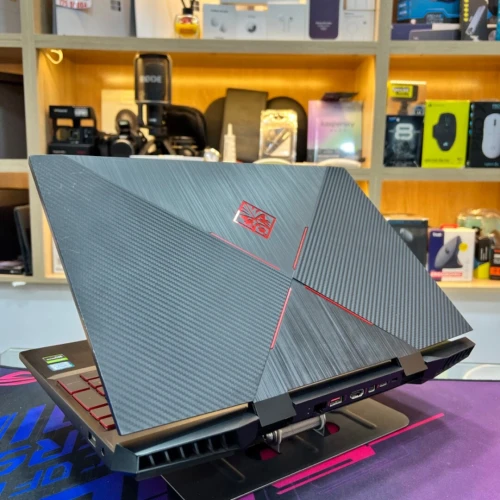HP OMEN 15 I7 9750H NVIDIA GTX 1660TI 6GB VRAM 16GB RAM 512GB SSD
