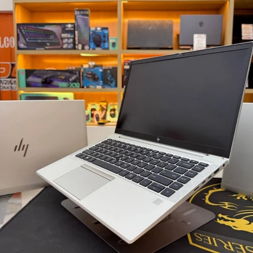 HP ELITEBOOK 840 G8  I5 1145G7 16GB 256GB SSD 14'' FHD 