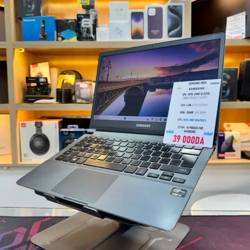 SAMSUNG 900X I5 3317U 3TH GEN 4GB RAM 256GB SSD