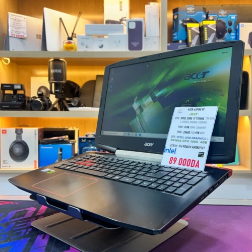 ACER ASPIRE VX I7 7700HQ GTX 1050 8GB RAM 256GB SSD+1TB HDD