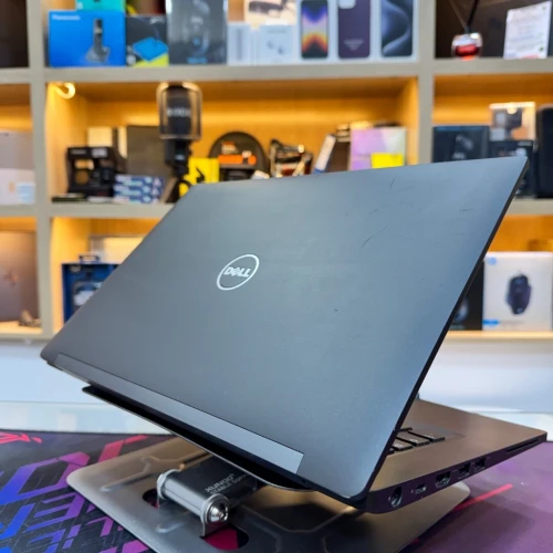 DELL LATITUDE 5580 I5 7300U 7TH GEN 8GB RAM 256GB SSD ECRAN 15 POUCES 