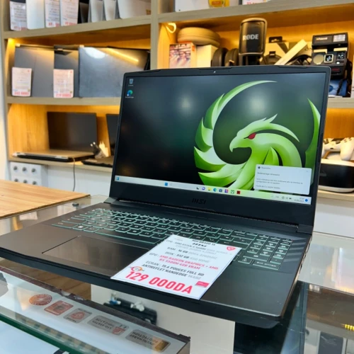 MSI DELTA 15 AMD RYZEN 5 5600HX AMD RADEON RX 5500M 16GB RAM 512GB SSD