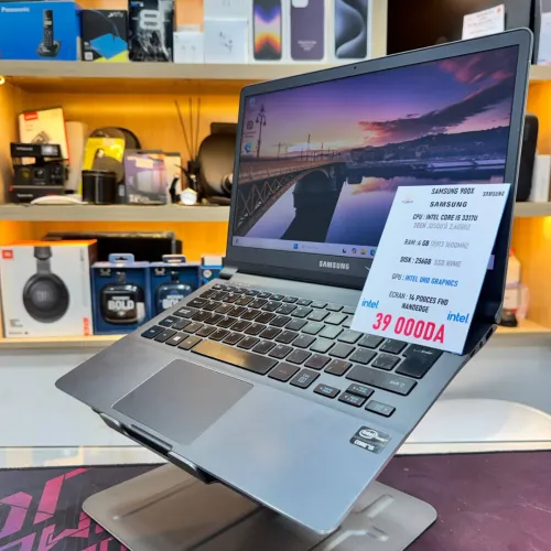 SAMSUNG 900X I5 3317U 3TH GEN 4GB RAM 256GB SSD