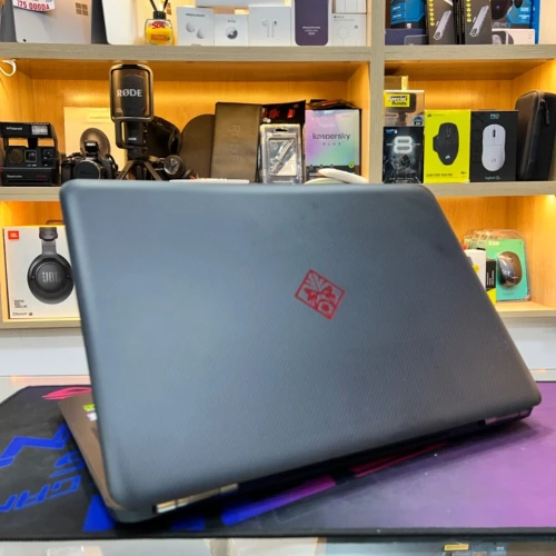HP OMEN 15 I7 6700HQ  NVIDIA GTX 960 16GB RAM 256GB SSD+ 1TB HDD