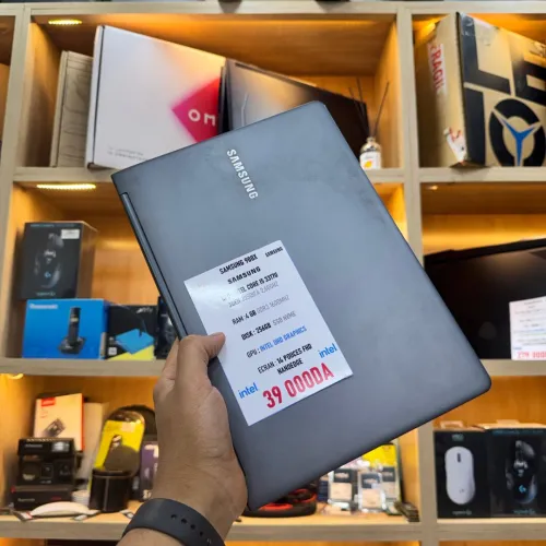 SAMSUNG 900X I5 3317U 3TH GEN 4GB RAM 256GB SSD