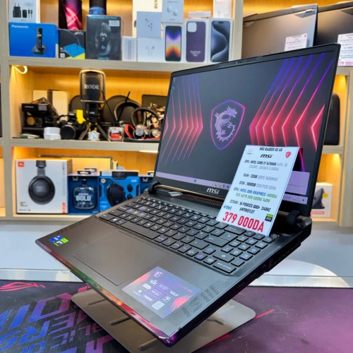MSI GE68 RAIDER I7 14700HX NVIDIA RTX 4070 32GB RAM 1TB SSD ECRAN QHD+ 240 HZ