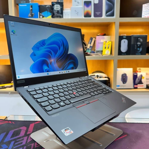 [VENDU] LENOVO THINKPAD T14S GEN 1 AMD RYZEN 5 4650U 8GB RAM 256GB SSD