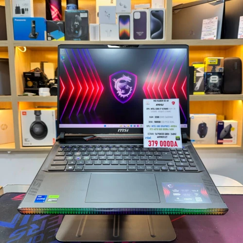 MSI GE68 RAIDER I7 14700HX NVIDIA RTX 4070 32GB RAM 1TB SSD ECRAN QHD+ 240 HZ