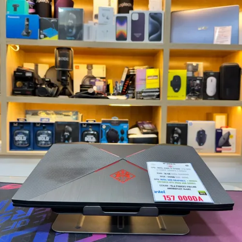 HP OMEN 15 I7 9750H NVIDIA RTX 2060 16GB RAM 512GB SSD ECRAN 15 POUCES 144HZ