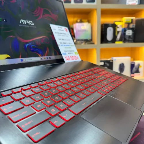 MSI GF75 I7 9750H NVIDIA GTX 1650 16GB RAM 512GB SSD ECRAN 17 FHD