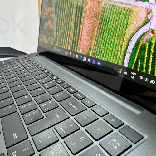 SAMSUNG GALAXY BOOK ULTRA I7 13700H NVIDIA RTX 4050 16GB RAM 512GB SSD ECRAN 3K 