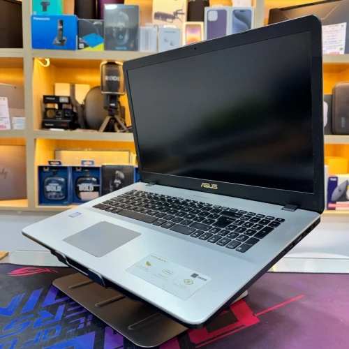 ASUS VIVOBOOK PRO 17 I7 8565U NVIDIA GTX 1050 8GB RAM 128GB SSD + 1TB HDD