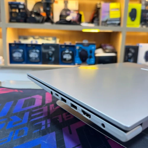ASUS VIVOBOOK  15 OLED I7 1255U 16GB RAM DDR5 512GB SSD ECRAN 15 OLED 