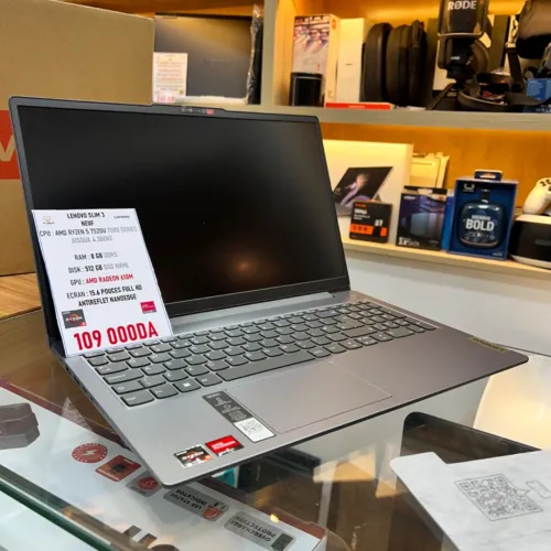 LENOVO IDEAPAD SLIM 3  AMD RYZEN 5 7520 8GB RAM 512GB SSD 