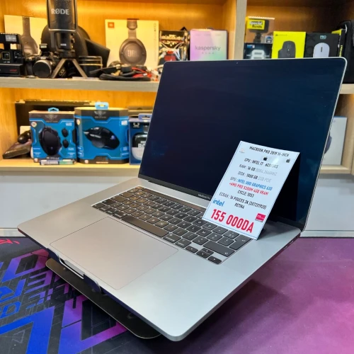 MACBOOK PRO 2019 TB 16 POUCES I7 16GB RAM 512GB SSD AMD RADEON PRO 5300M 4GB VRAM 