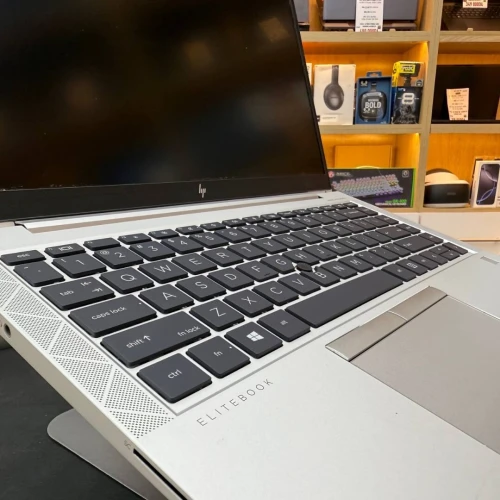 HP ELITEBOOK 840 G8  I5 1145G7 16GB 256GB SSD 14'' FHD 
