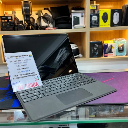 MICROSOFT SURFACE PRO 8 I5 11TH GEN 8GB RAM 256GB SSD CLAVIER +STYLET