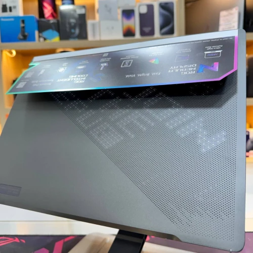ASUS ROG ZEPHYRUS G14 AMD RYZEN 7 7735HS NVIDIA RTX 4060 32GB RAM 512GB SSD ECRAN 14 QHD 165HZ