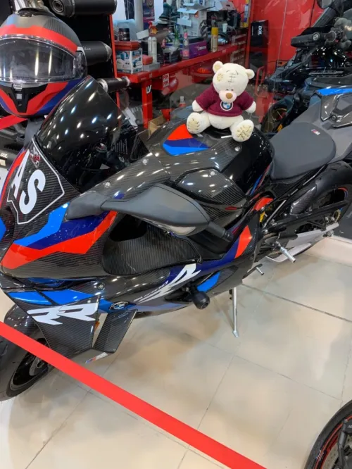 BMW M1000rr 