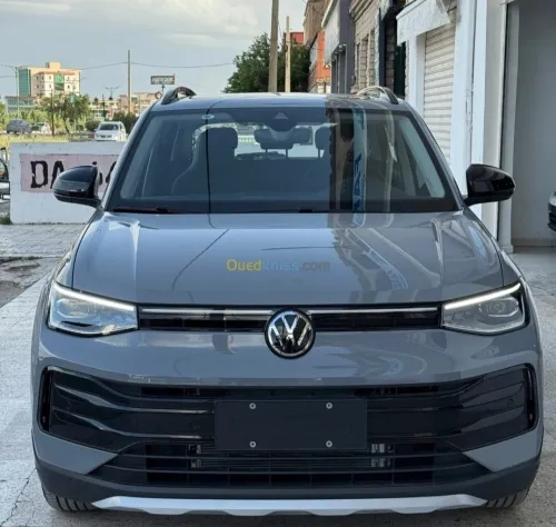 Volkswagen Tharu  2025 Bright Moon Edition 