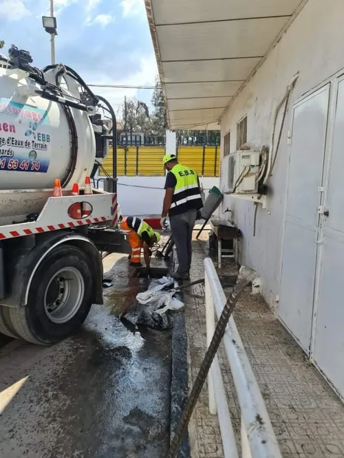 Débouchage, Curage Canalisation, Vidange Fosse septique et cave, Nettoyage Avaloir, Regard et Caniveau Aspirateur nettoyage, Voici votre Camion Hydrocureur