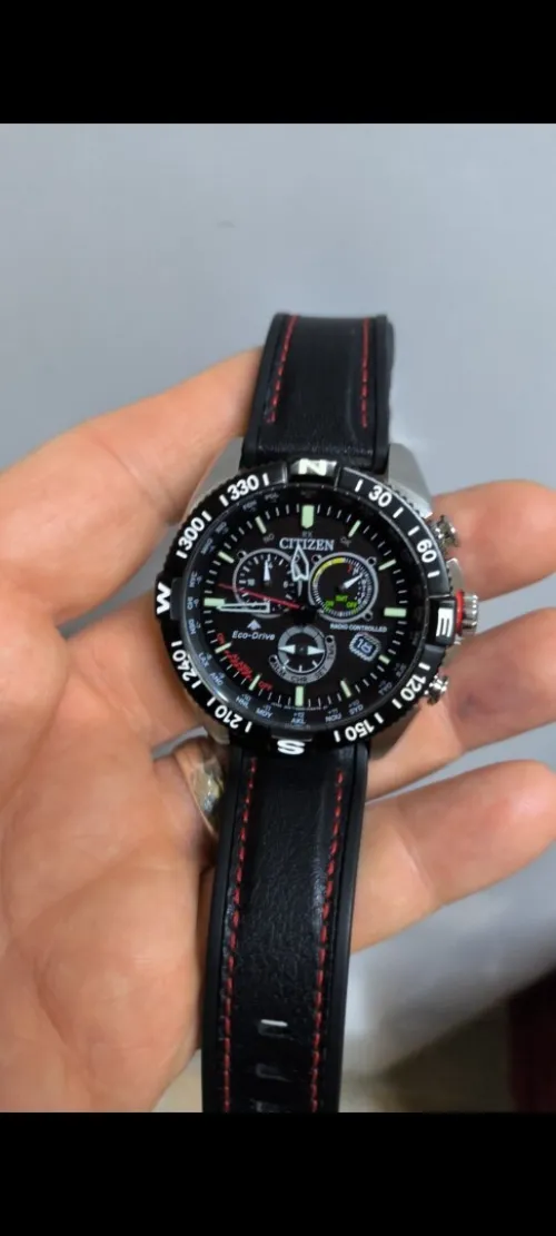 Citizen promaster éco drive CB5841 , solaire pas besoin de pile
