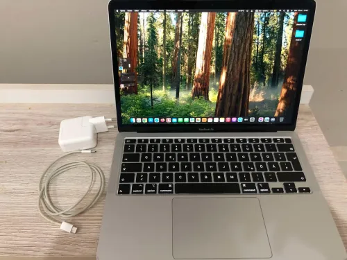 Macbook air I3 Retina 13.3 