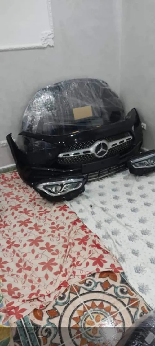 2 phares et capo GLA Mercedes nouvelles
