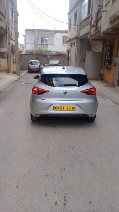 Renault Clio 5  2023 Évolution plus