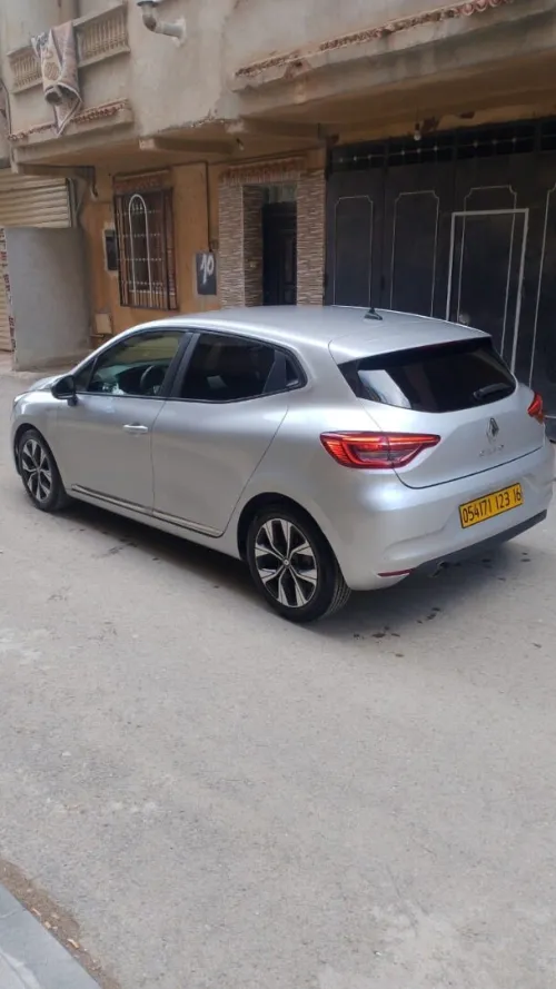 Renault Clio 5  2023 Evolution