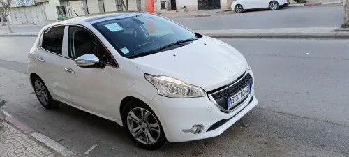 Peugeot 208 2013 Allure