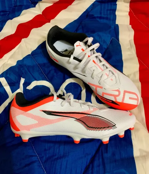 Chaussure de football puma