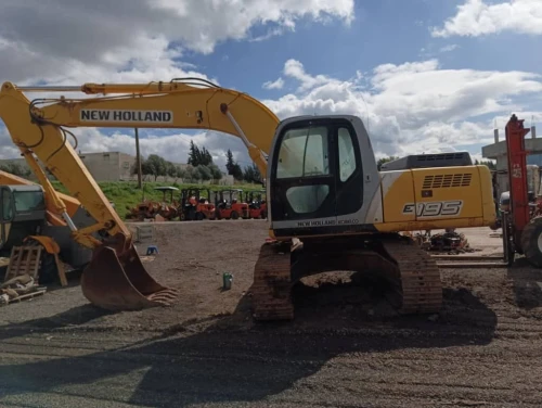 New Holland E 195 2006