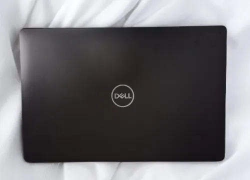 dell 5500 15,6" FHD i5-8th 8/256