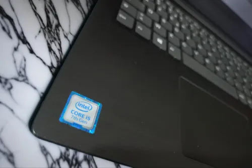 lenovo v330 15,6" i5-7eme 8/256