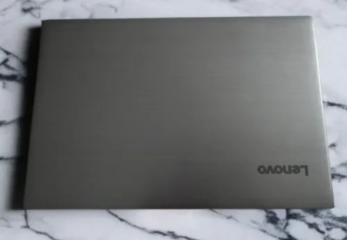 lenovo v330 15,6" i5-7eme 8/256
