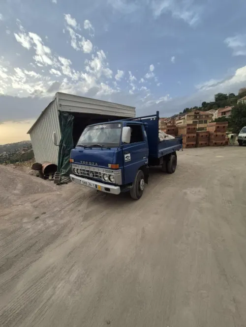Toyota BU30 1984