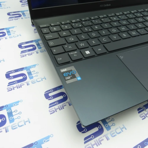 Asus ZenBook 13 i5 1135G7 EVO 8G 256 SSD 13 OLED