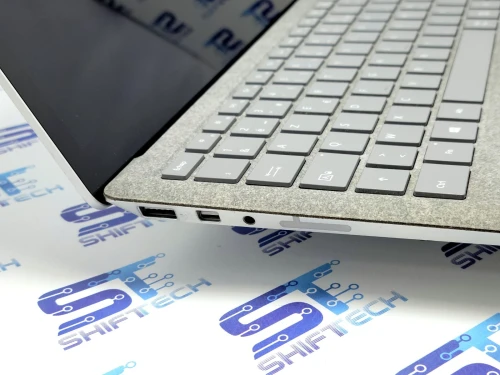 Microsoft Surface Laptop i5 7300U 8G 256 SSD 13.5" 2K Tactile