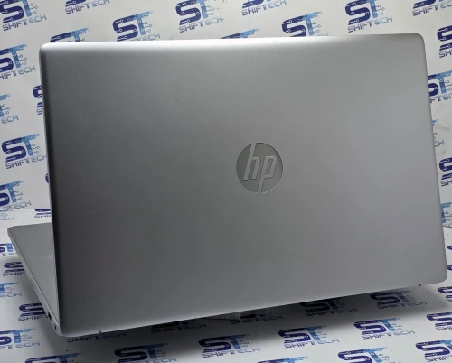 HP Laptop 17 Ryzen 5 5500U 8G 256 SSD 17.3" Full HD