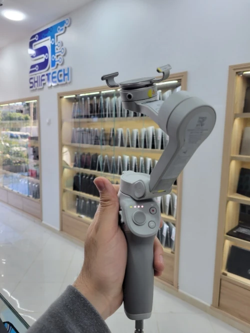Stabilisateur Dji om4 osmo mobile 