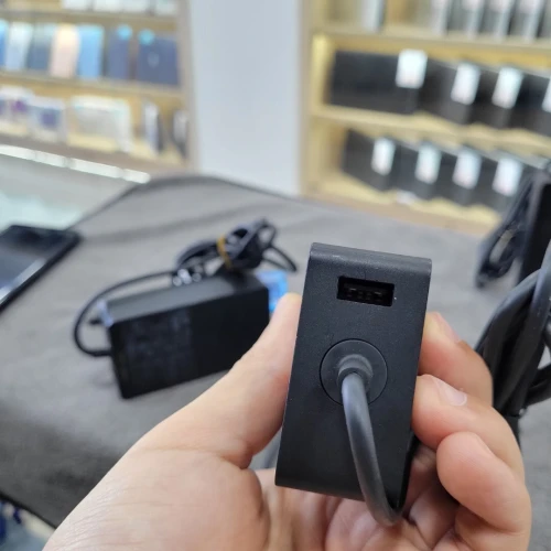 Chargeur Surface 127W Original