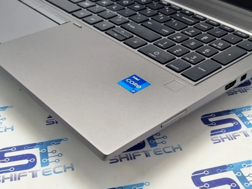 HP ZBook Fury G8 i7 11800H 16G 256 SSD NVIDIA T1200 15.6"Full HD
