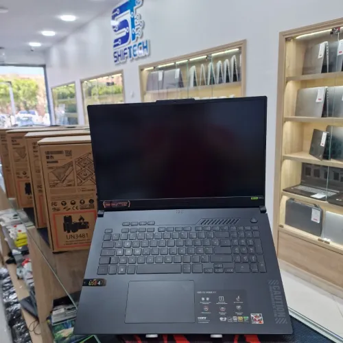 ASUS TUF A17 Ryzen 7 7735HS 16GB 512GB RTX 4050 6GB 17.3 144Hz Neuf