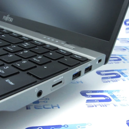 Fujitsu LifeBook U7512 i7 1255U 16G 512 SSD 15.6" Full HD
