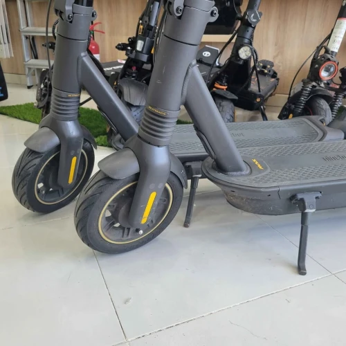 Scooter Trottinette Segway Ninebot G2 MAX