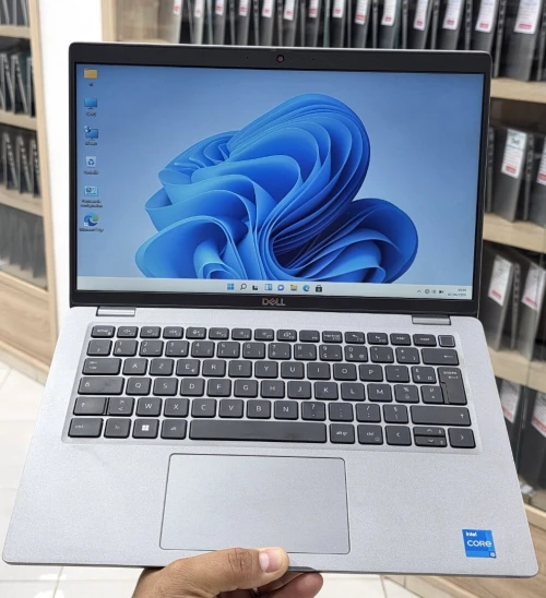 Dell Latitude 5430  i5 1145G7 16G 256 SSD 14" FHD Tactile