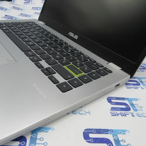 Asus R429M 14" Pentiume N5030 8G 128 SSD Full HD